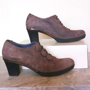 Perloto Sacchetto Suede Leather Brown Heeled Oxford Shoes, Size 8.5 / 9